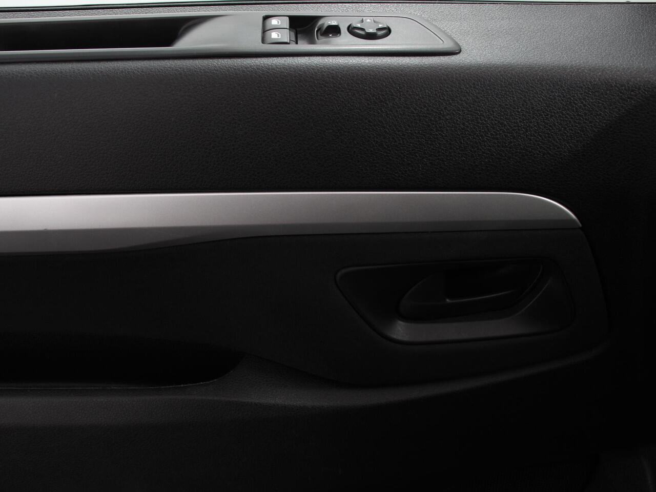 Peugeot EXPERT 2.0 BlueHDI 180 pk Auto L3 Premium Dubbele Cabine | Navigatie | Apple Carplay/Android Auto | Airco | Bluetooth | Trekhaak | Betimmering