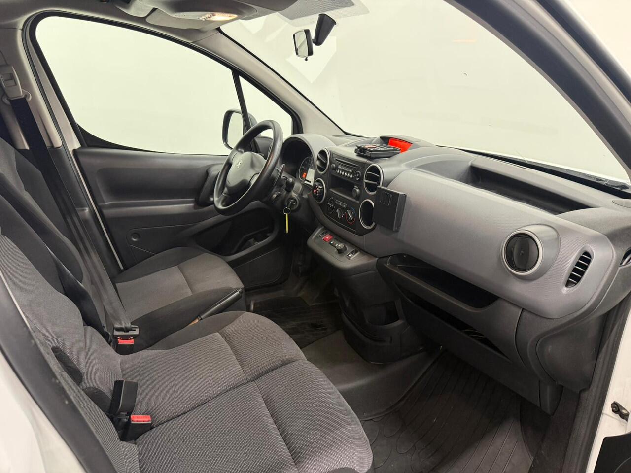 Peugeot PARTNER 1.6 BlueHDi 100 PK L1 Premium Airco Cruise Control Parkeersensoren Elektrische Ramen