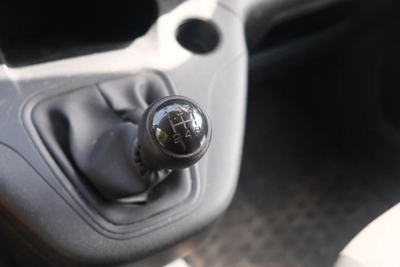 Peugeot PARTNER 1.5 BlueHDi 75pk Pro | Navi | App Connect | Airco | Trekhaak