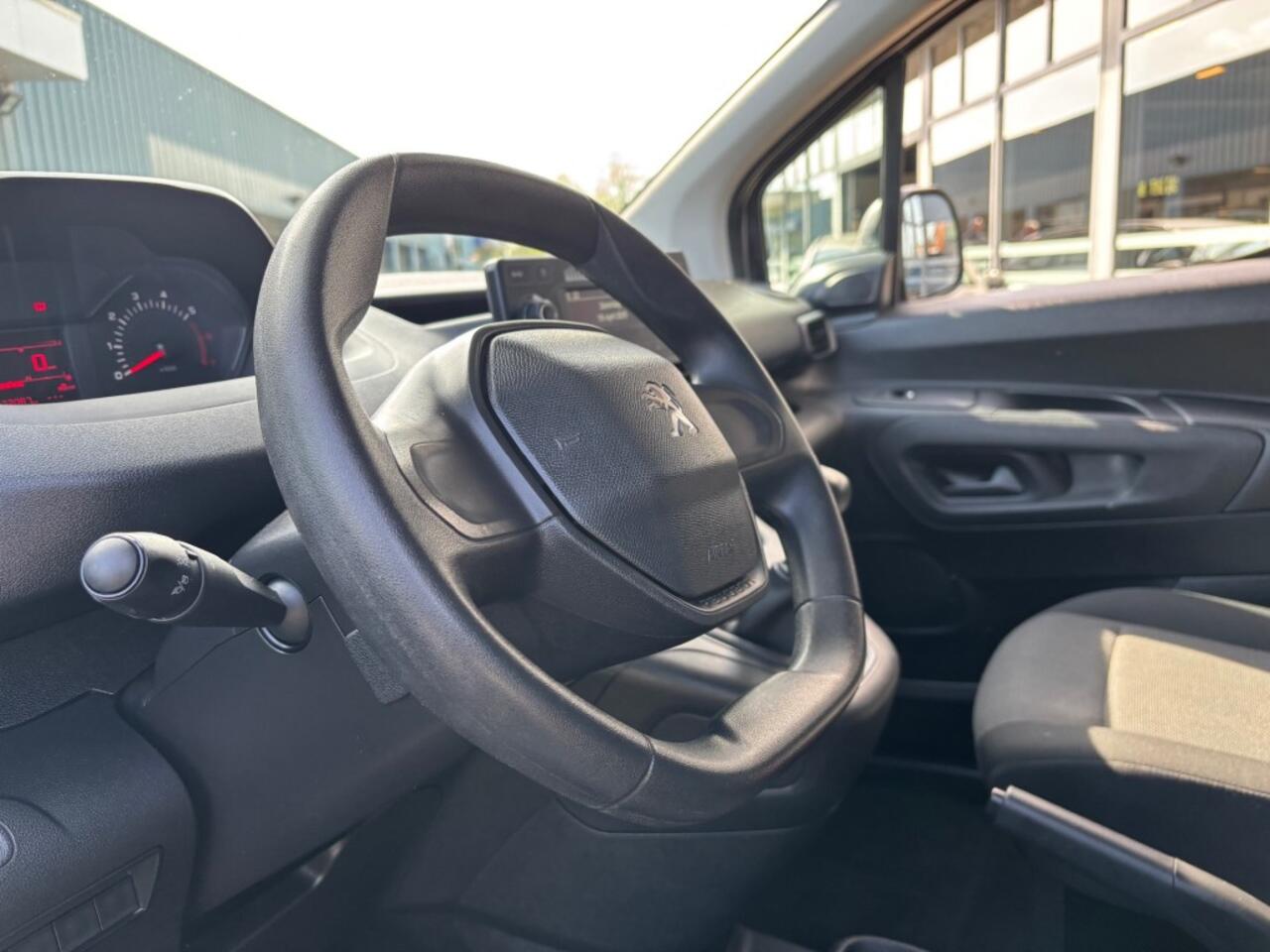 Peugeot PARTNER 1.2 PURET.BLUE 110 PK AIRCO EX BTW