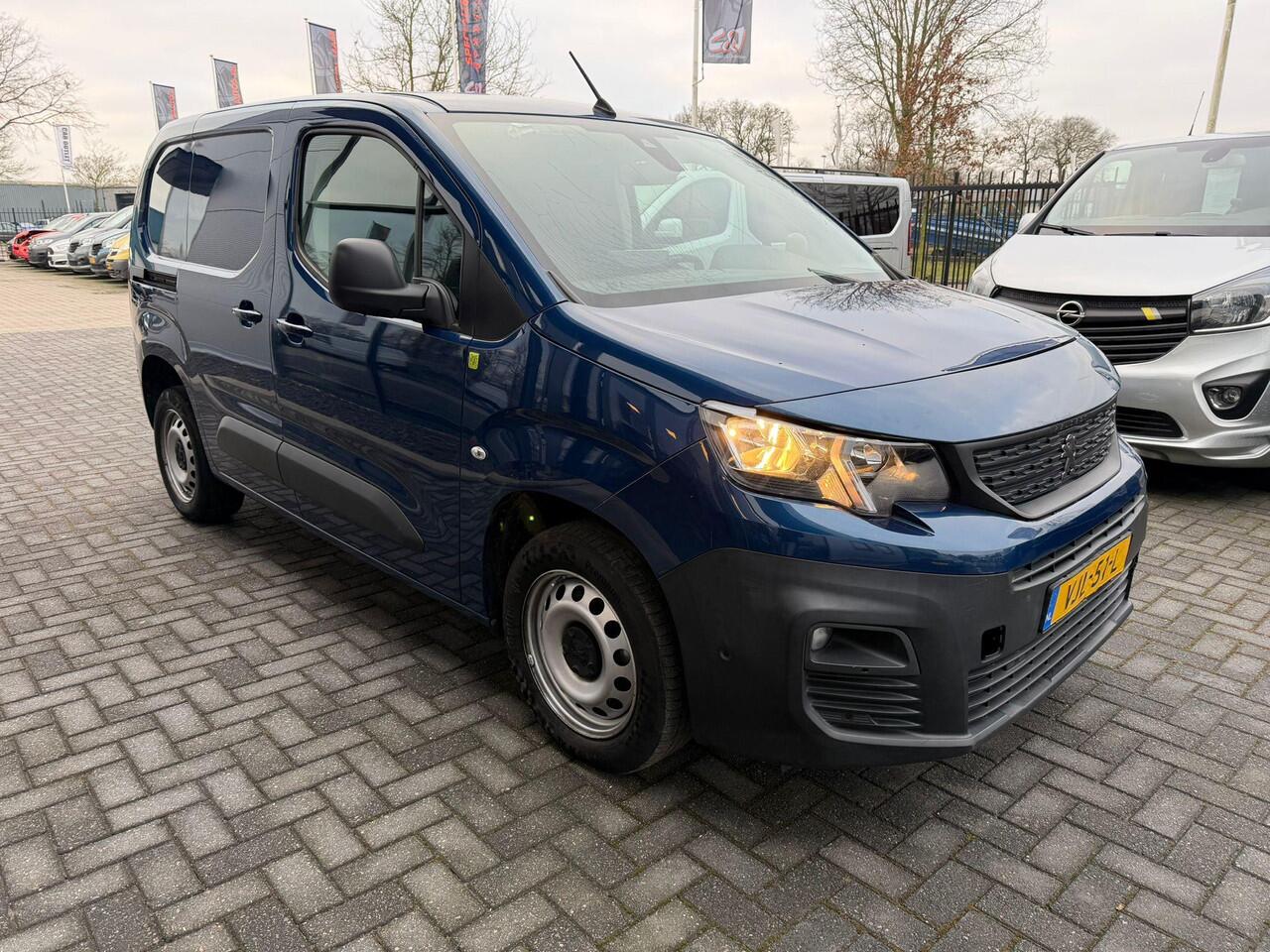 Peugeot PARTNER 1.5 BlueHDI Premium airco navi cruise automaat luxe