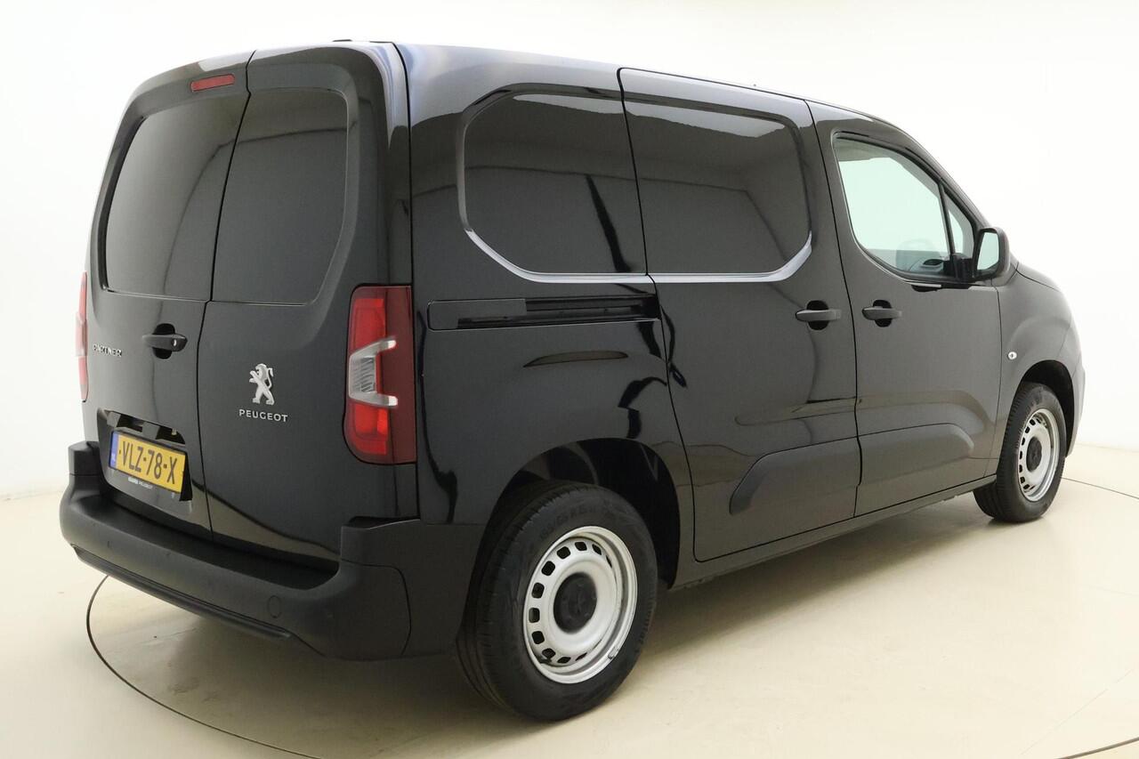 Peugeot PARTNER 1.5 BlueHDI Premium 75 PK | Handgeschakeld | 3-Zits | Betimmering | Airco | Cruise Control | Parkeersensor | Bluetooth | 1e eigenaar