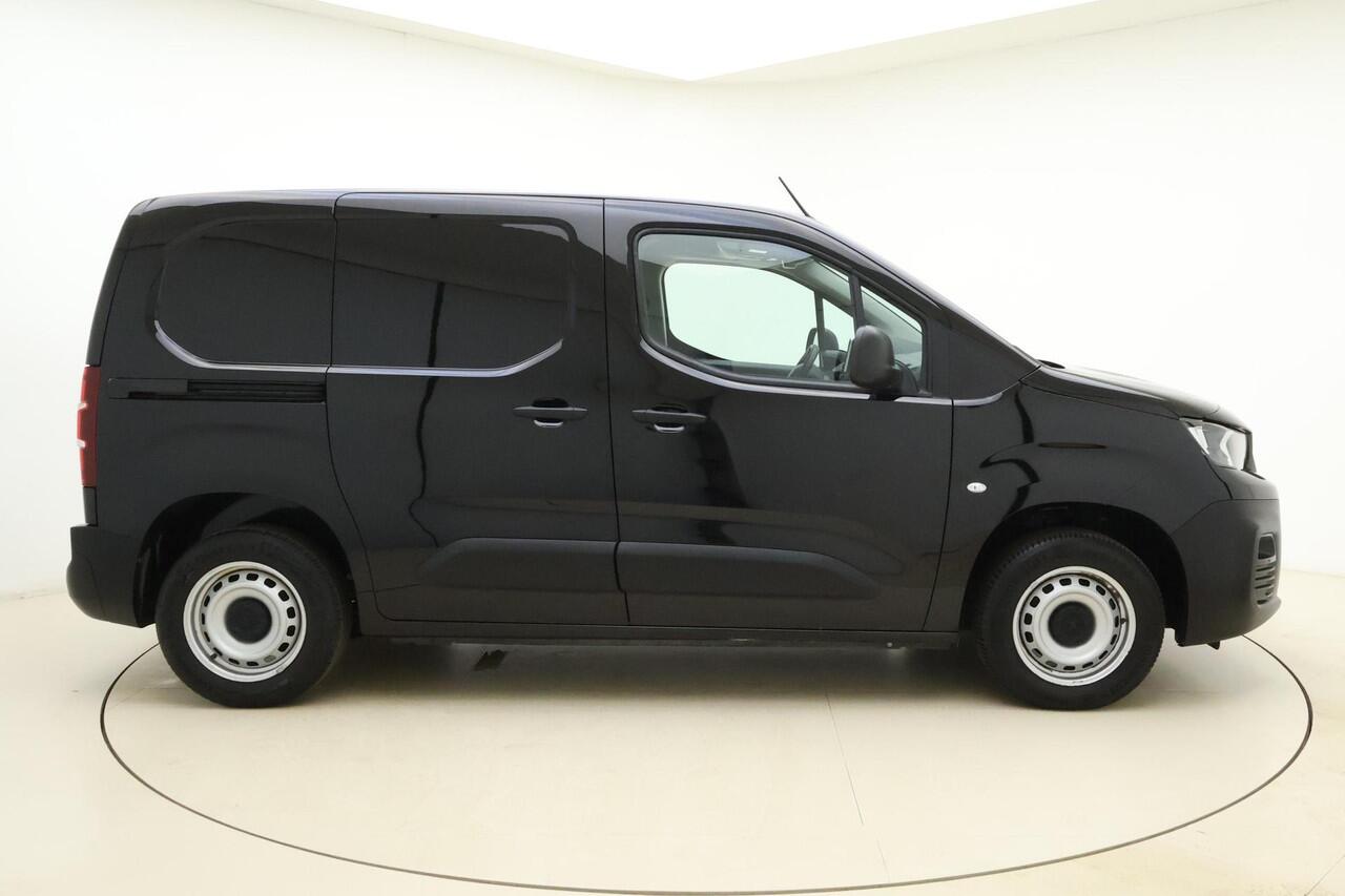 Peugeot PARTNER 1.5 BlueHDI Premium 75 PK | Handgeschakeld | 3-Zits | Betimmering | Airco | Cruise Control | Parkeersensor | Bluetooth | 1e eigenaar