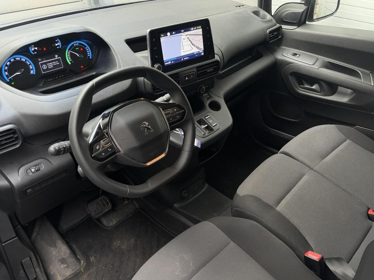 Peugeot PARTNER e-Partner GB L1 Premium 50kWh 136pk AUTOMAAT | 3-ZITS | NAVI | AIRBAGPAKKET | PARKEERHULP V+A | DAB+ | AIRCO |