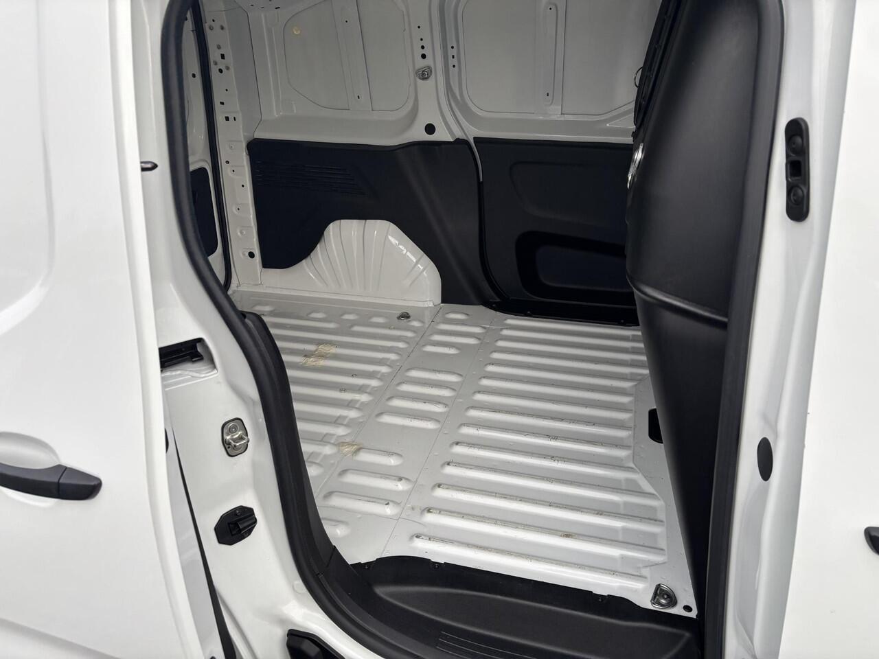 Peugeot PARTNER 1.5 BlueHDI Premium*A/C*CRUISE*NIEUW MODEL*NAVI*