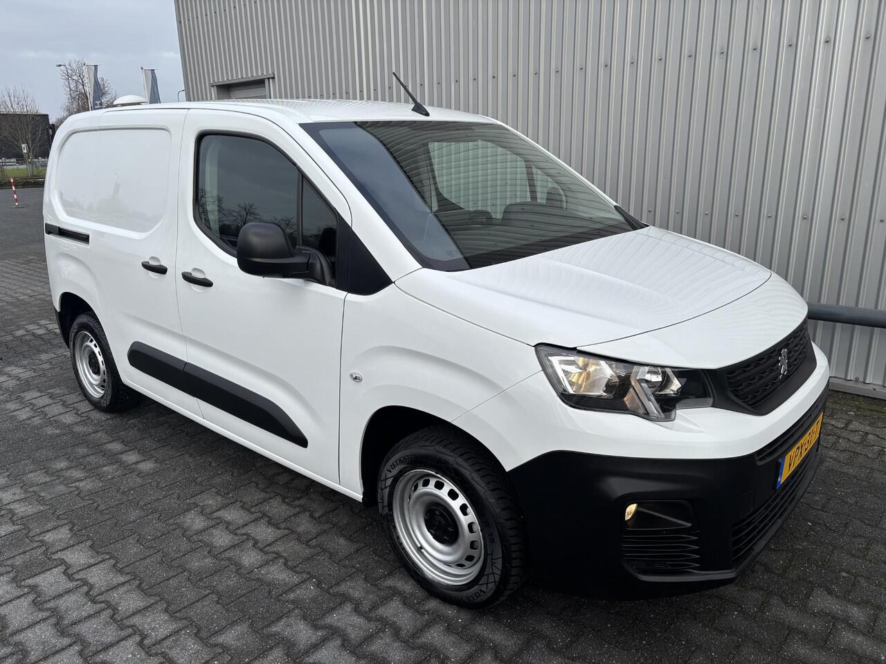 Peugeot PARTNER 1.5 BlueHDI Premium*A/C*CRUISE*NIEUW MODEL*NAVI*