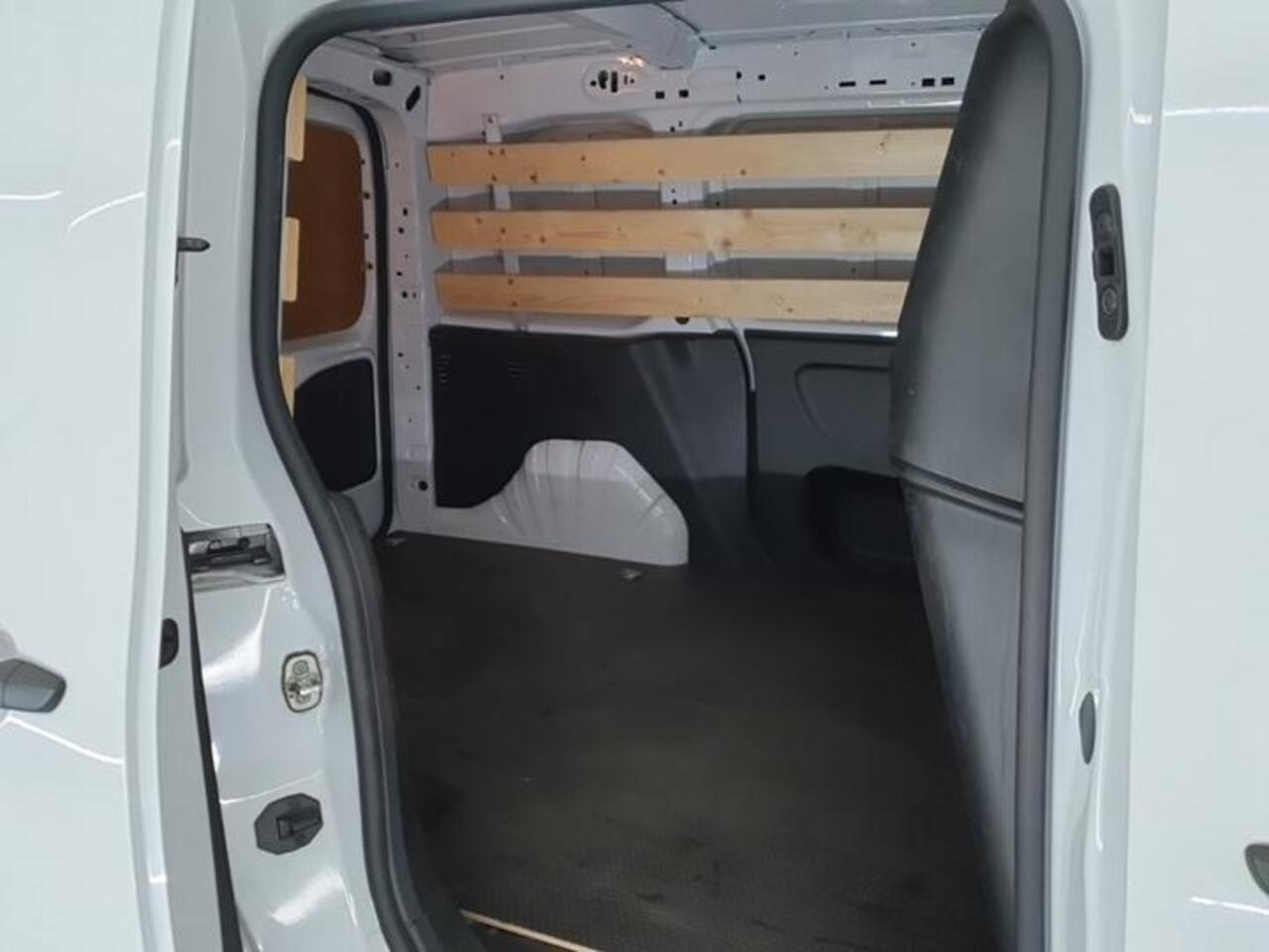 Peugeot PARTNER 1.5 BlueHDi 100 S&S L1 | Airco | PDC | All season |