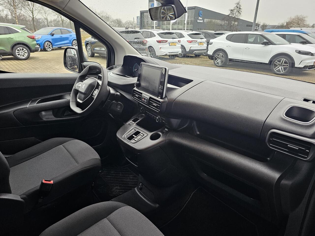 Peugeot PARTNER e-Partner 136 L1 50 kWh Lane assist | Navigatie | Led dagrijverlichting | Multifunctioneel stuur | App voorbereiding