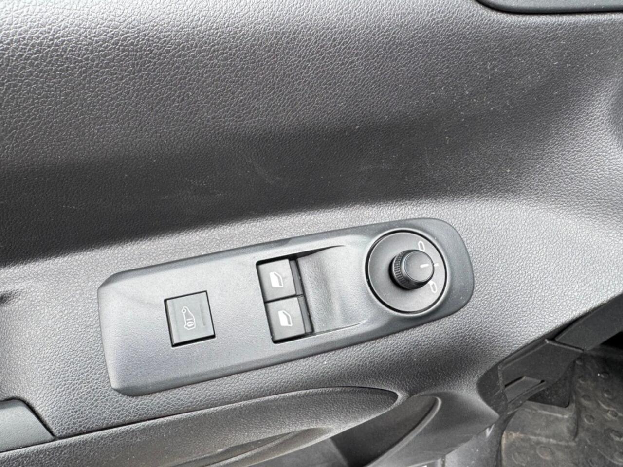 Peugeot PARTNER 1.5 BlueHDI 102PK Lang L2 airco, Cruisecntrl, Schuifdeur, Carkit