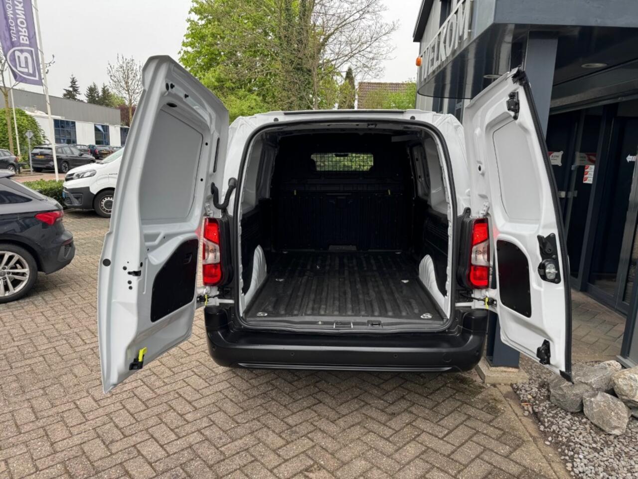 Peugeot PARTNER 1.5 BlueHDI 102PK Lang L2 airco, Cruisecntrl, Schuifdeur, Carkit