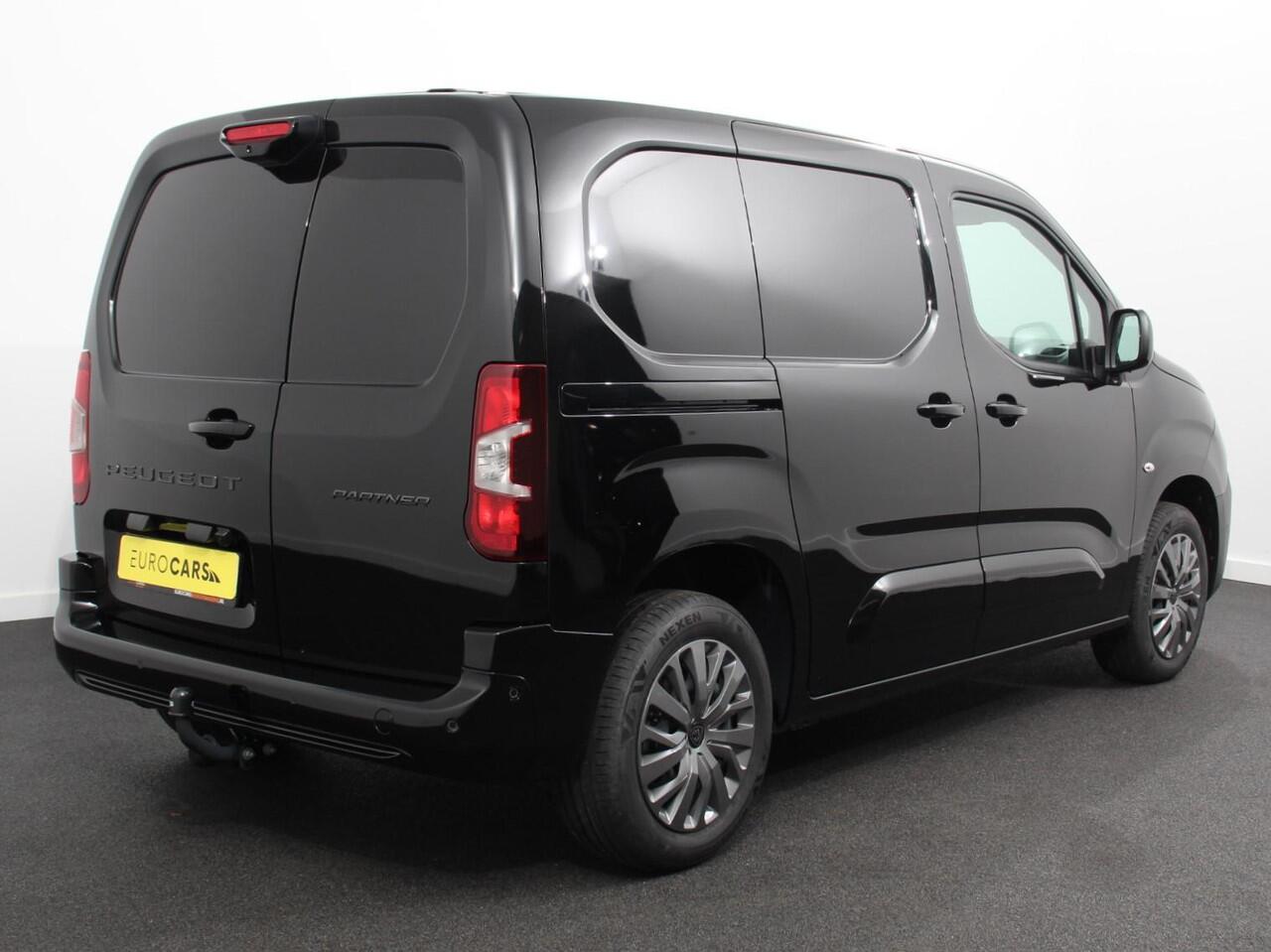 Peugeot PARTNER 1.5 BlueHDi 130 S&S L1 Automaat Navigatie Apple Carplay / Android Auto DAB trekhaak Cruise Control Airco Houten bekleding laadruimte