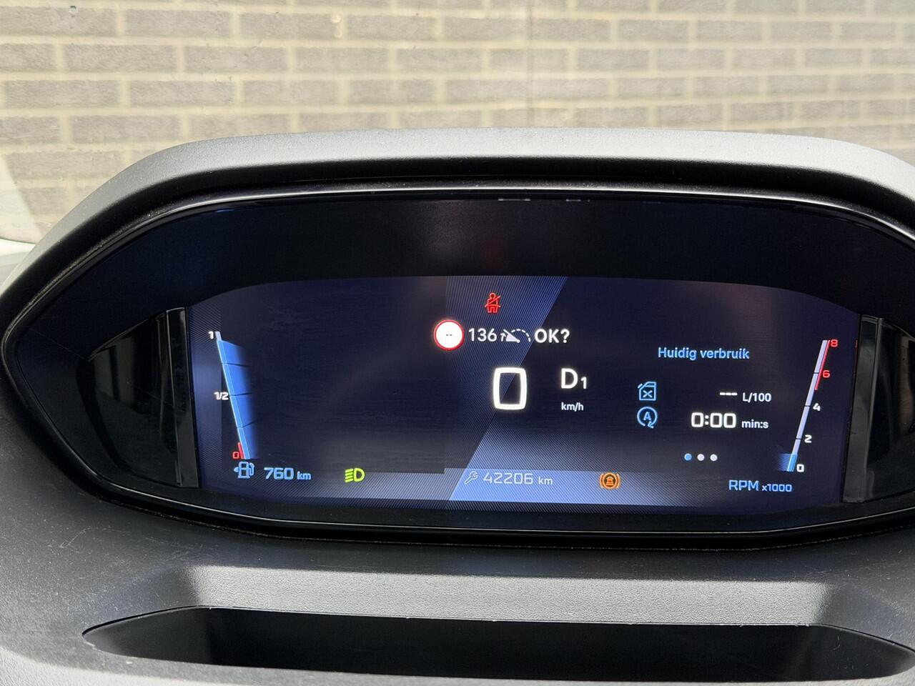 Peugeot PARTNER 1.5 BlueHDi 130 EAT8 S&S L1 Automaat, Trekhaak, Betimmering, Navigatie, Camera, Parkeersensoren voor en achter