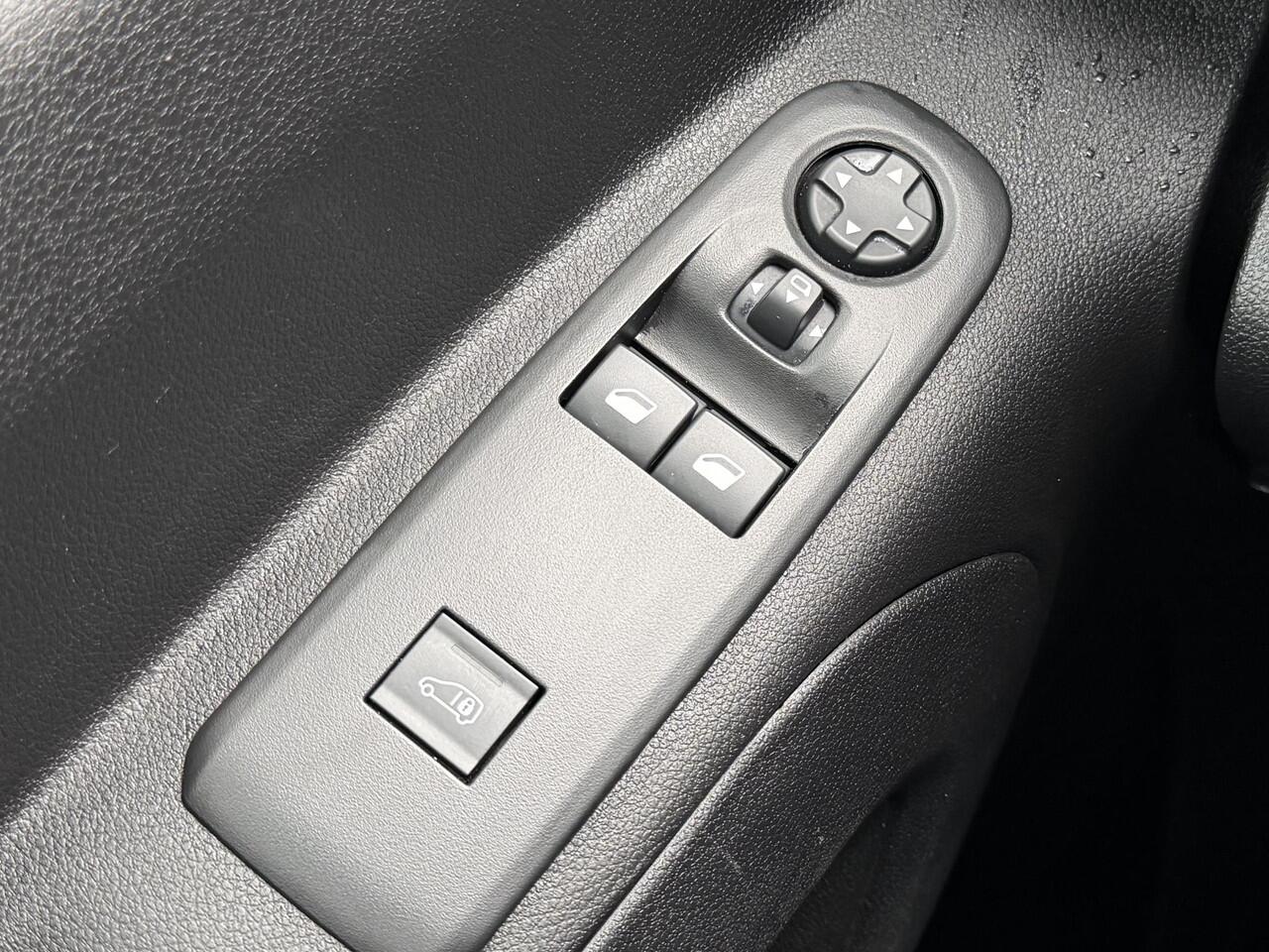 Peugeot PARTNER 1.5 BlueHDi 130 EAT8 S&S L1 Automaat, Trekhaak, Betimmering, Navigatie, Camera, Parkeersensoren voor en achter