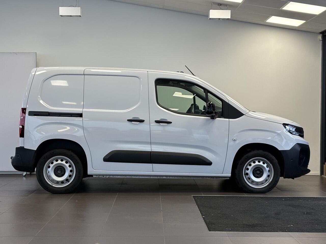 Peugeot PARTNER L1 1.5 BlueHDi 130pk EAT8 | 3-ZITS | TREKHAAK | NAVI | CAMERA | SURROUND VISION | DAB+ | APPLE CARPLAY / ANDROID AUTO | 10" TOUCHSCREEN