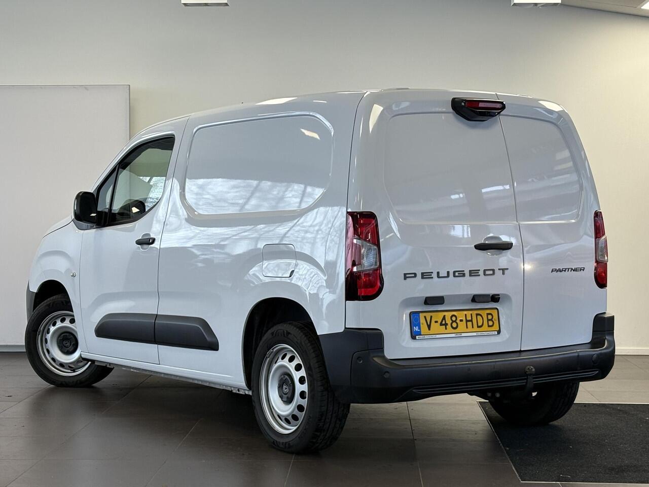 Peugeot PARTNER L1 1.5 BlueHDi 130pk EAT8 | 3-ZITS | TREKHAAK | NAVI | CAMERA | SURROUND VISION | DAB+ | APPLE CARPLAY / ANDROID AUTO | 10" TOUCHSCREEN