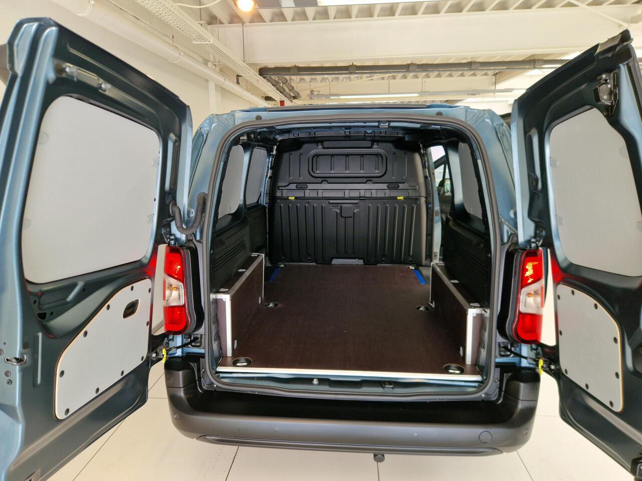 Peugeot PARTNER e-Partner L2 50 kWh | tot 8 jaar garantie | Pakket Comfort Connect | Pakket Drive Assist | betimmering | velgen | Climate Control | rijklaarprijs