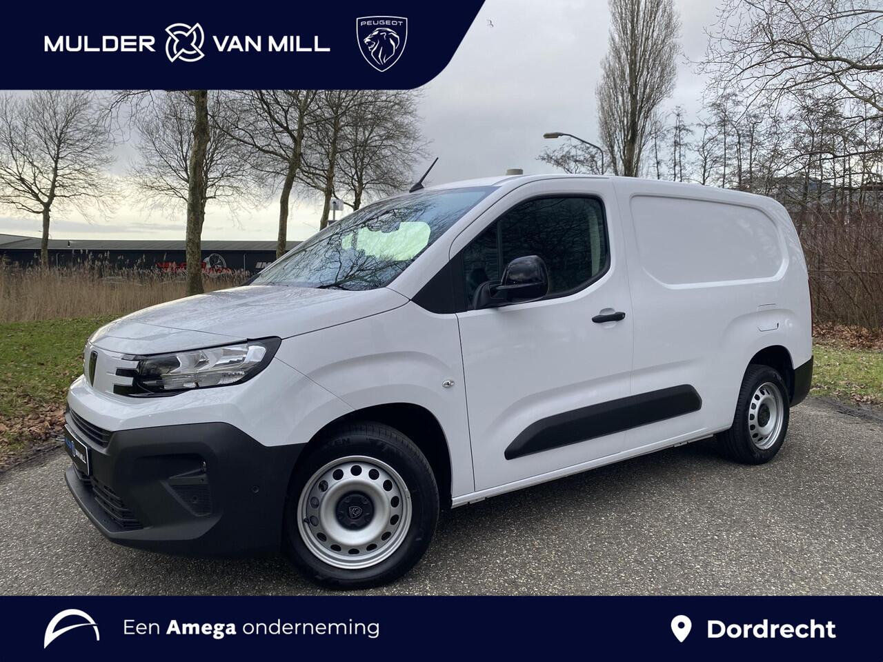 Peugeot PARTNER e-Partner L2 50 kWh 136pk | ACTIE! | 8 jaar garantie | 0% financial lease | NAVI | Multimedia | Apple Carplay | Android Auto | Achteruitrijcamera | Parkeersensoren voor en achter | Dode hoek detectie | Surround view | Licht- en regensensor | Mistlampen | 