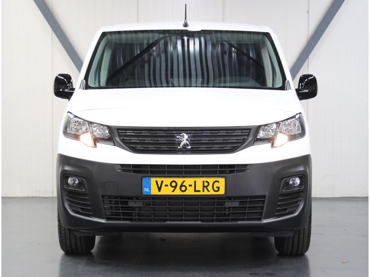 Peugeot PARTNER e-Partner 136PK L1 50 kWh | NIEUW!! | AUTOMAAT | AppleCarPlay/AndroidAuto | Armsteun | Stoel/Stuurverwarming | Camera | Climate Control | Cruise Control | Parkeersensoren |