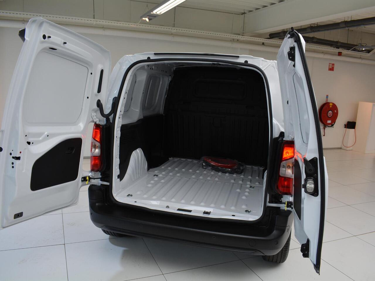 Peugeot PARTNER e-Partner L1 50 kWh | 8 Jaar Garantie | warmtepomp | laadruimtebetimmering | Comfort stoel | Apple Carplay | camera | ECO LED koplampen | rijklaarprijs