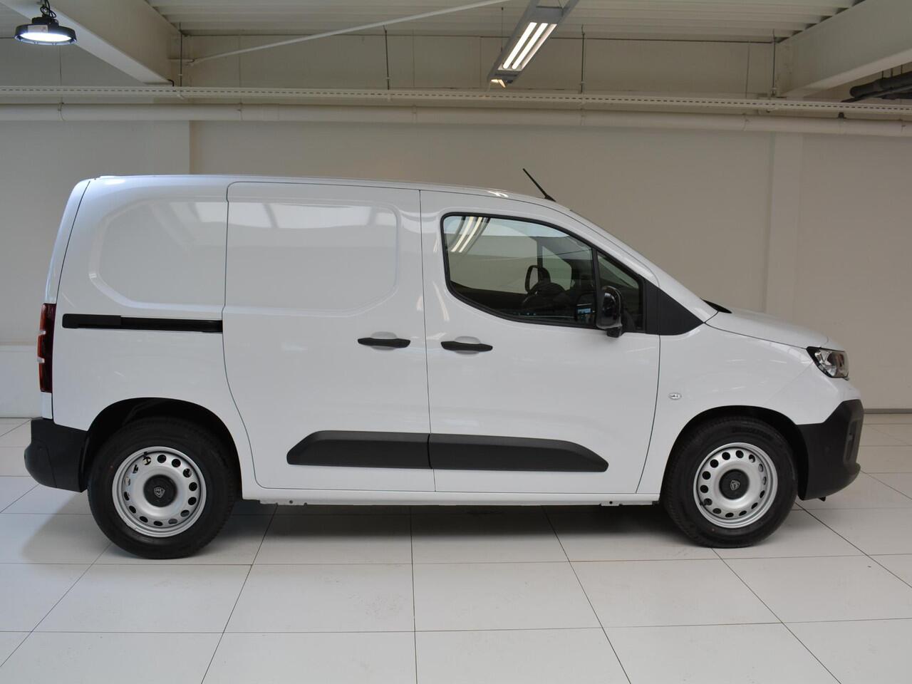 Peugeot PARTNER e-Partner L1 50 kWh | 0% rente | laadruimtebetimmering | Warmtepomp | Comfort stoel | Apple Carplay | camera | ECO LED koplampen | rijklaarprijs