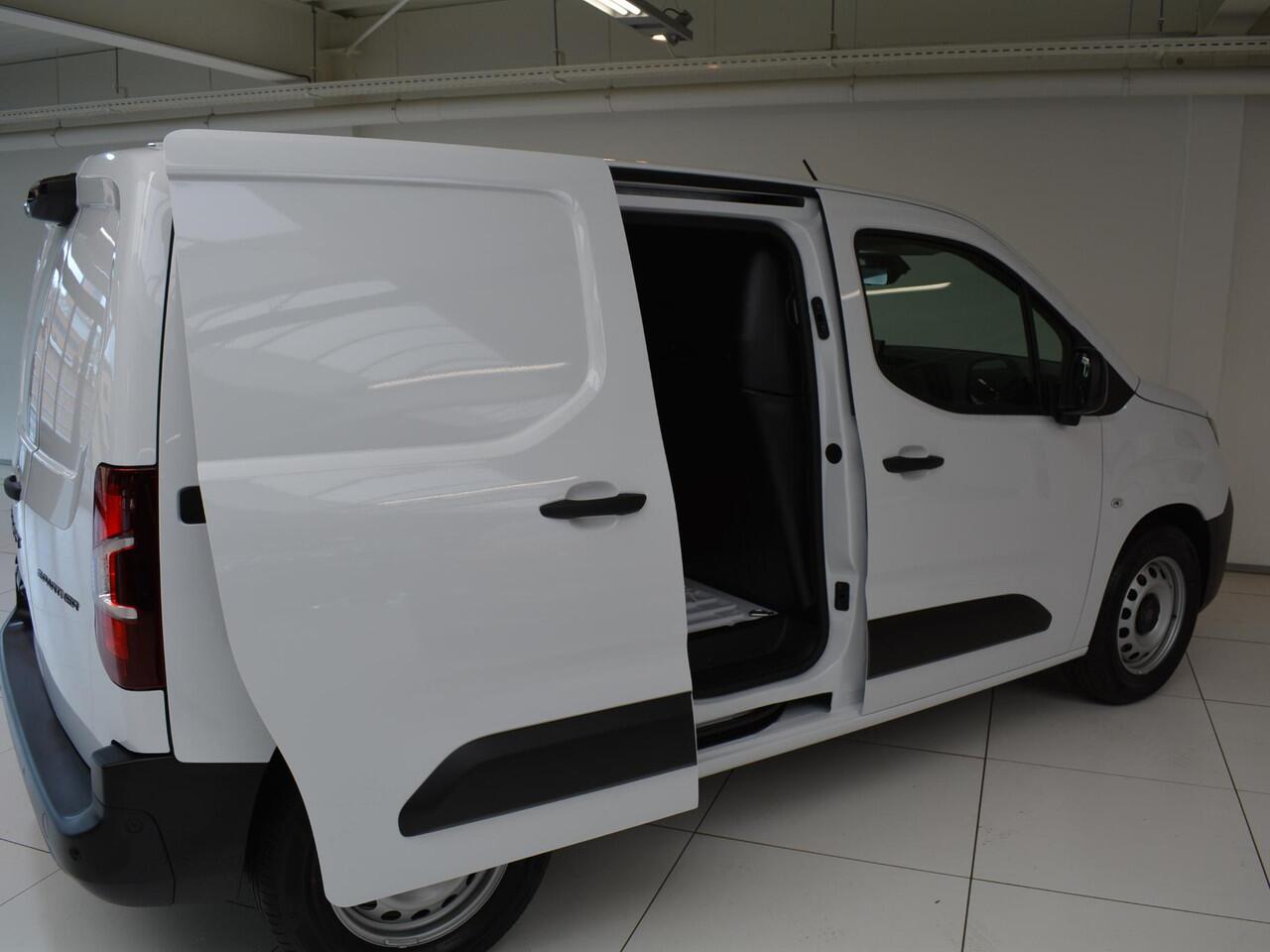 Peugeot PARTNER e-Partner L1 50 kWh | 0% rente | laadruimtebetimmering | Warmtepomp | Comfort stoel | Apple Carplay | camera | ECO LED koplampen | rijklaarprijs