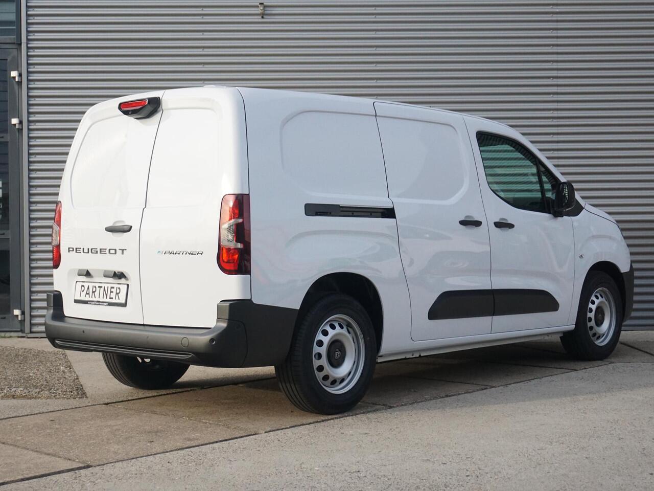 Peugeot PARTNER e-Partner L2 50 kWh | 0% rente | camera | Apple Carplay | laadruimtebetimmering | ECO LED koplampen | Comfort stoel | rijklaarprijs