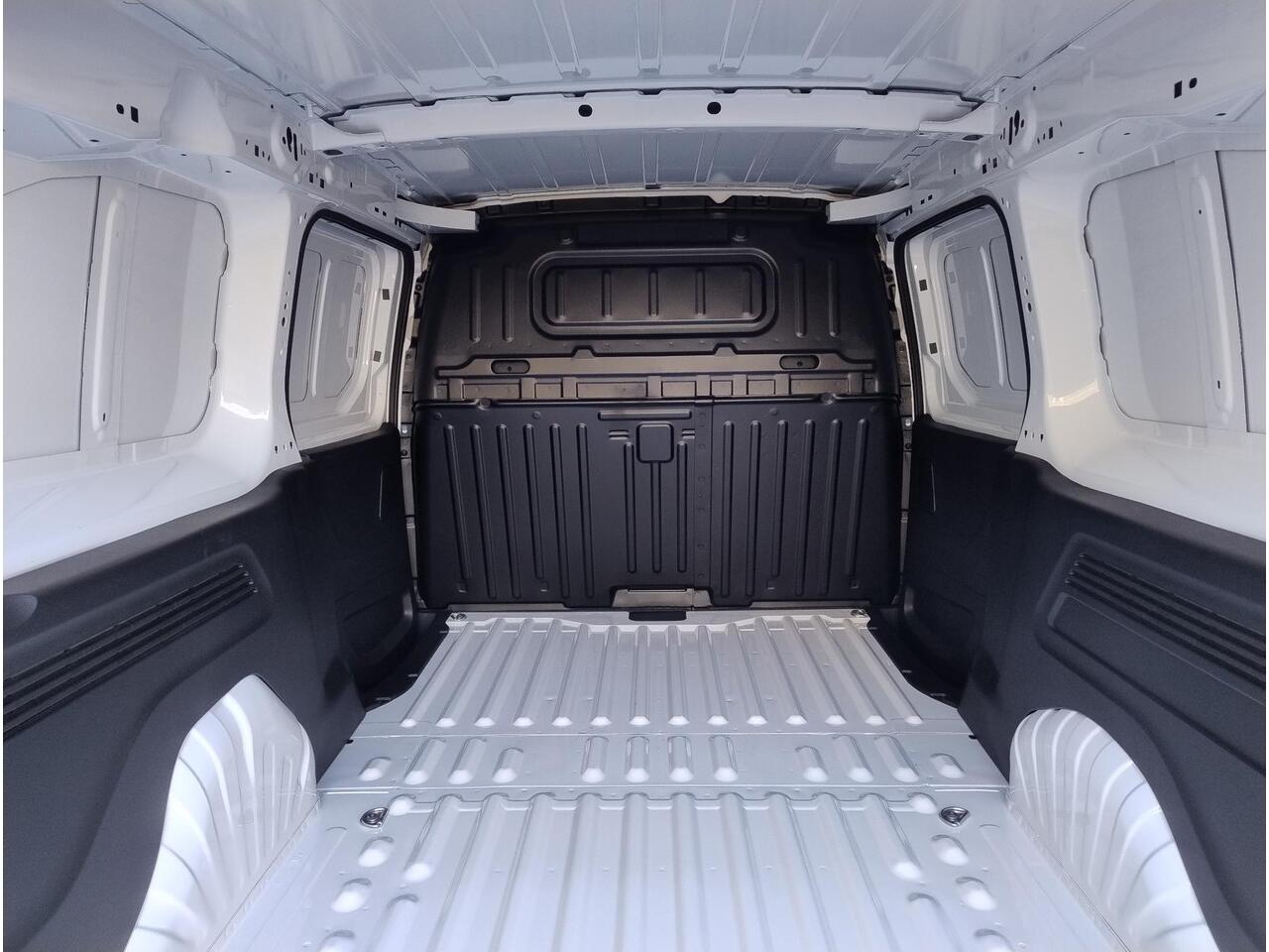 Peugeot PARTNER e-Partner L2 50 kWh 136pk | 8 jaar garantie | 0% financial lease | Apple Carplay | Android Auto | Multimedia | Achteruitrijcamera | Parkeersensoren achter | Digital cockpit | Stuurwielbediening | Bestuurdersstoel comfort | Armsteun | Warmtepomp | Vehicle 