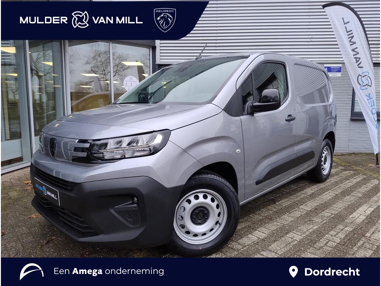 Peugeot PARTNER e-Partner L1 50 kWh 136pk | 8 jaar garantie | 0% financial lease | NAVI | Apple Carplay | Android Auto | Multimedia | Achteruitrijcamera | Parkeersensoren voor en achter | Dode hoek detectie | Digital cockpit | Stuurwielbediening | Bestuurdersstoel comfor