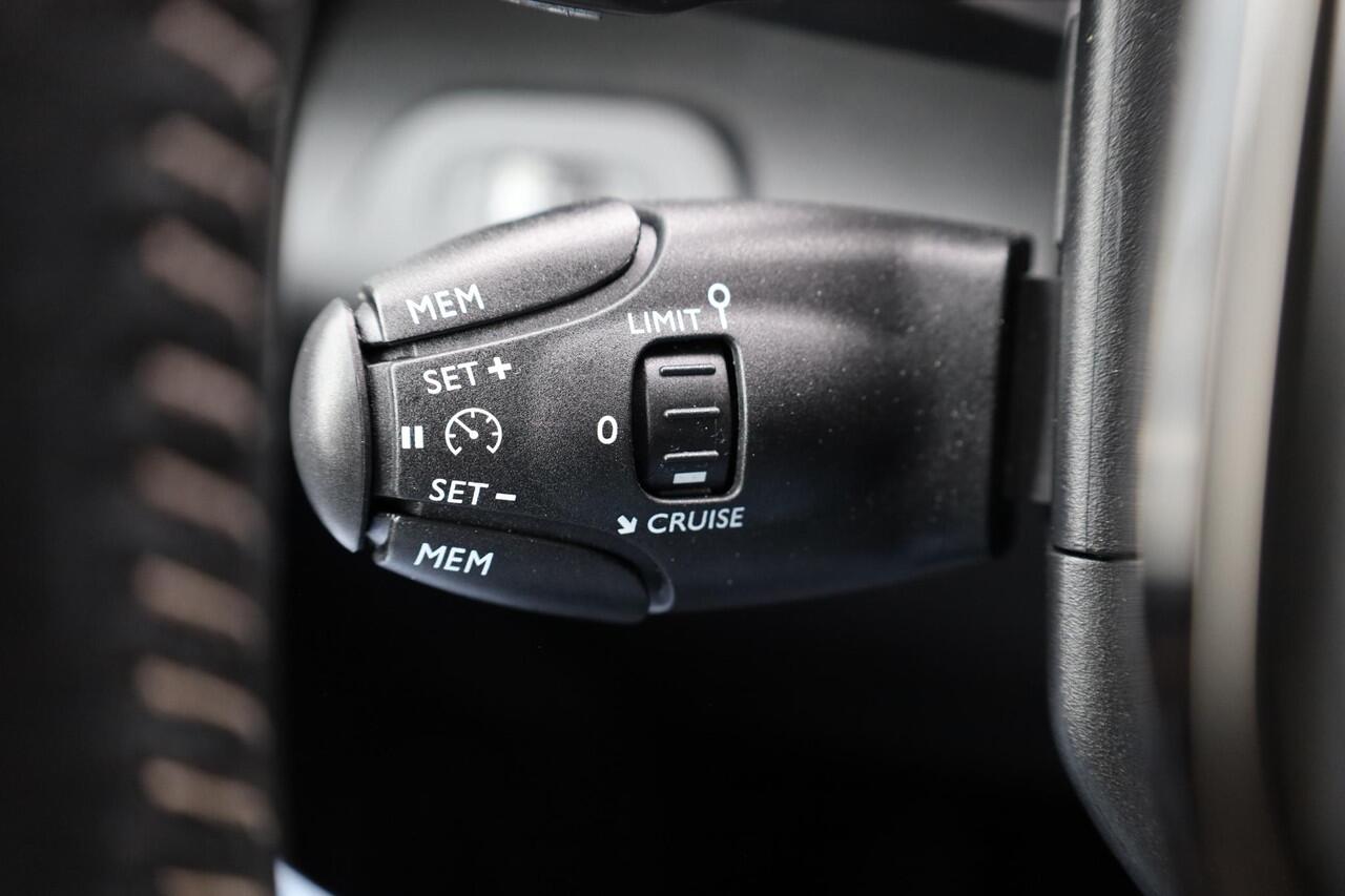 Peugeot Rifter Long 1.2 Puretech Long Allure 7-ZITTER!! CAMERA CARPLAY CRUISE DAB 2xPDC CLIMA NAVI FLIPPERS