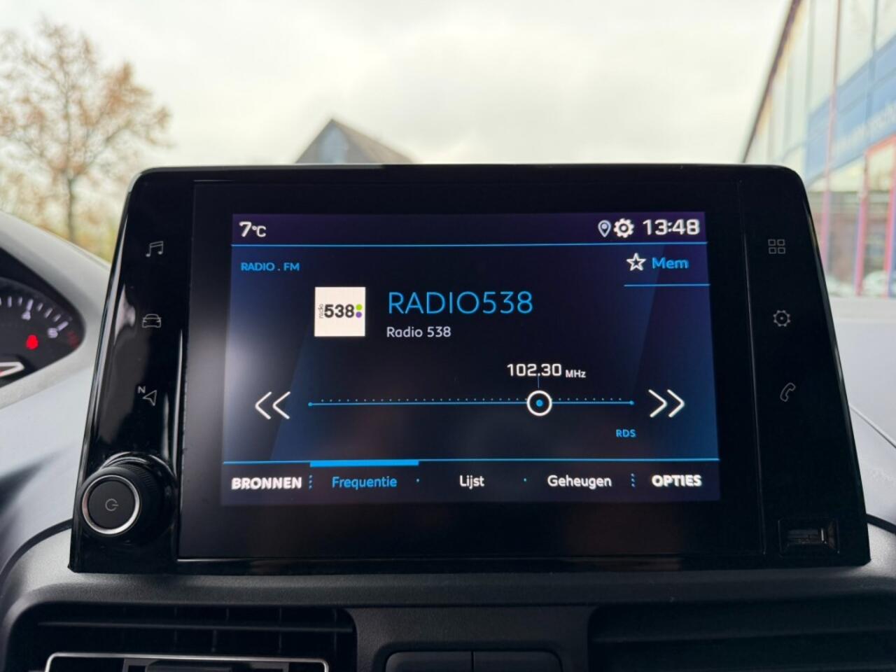 Peugeot Rifter 1.2 130pk Automaat Navi Carplay Camera Airco bj2021