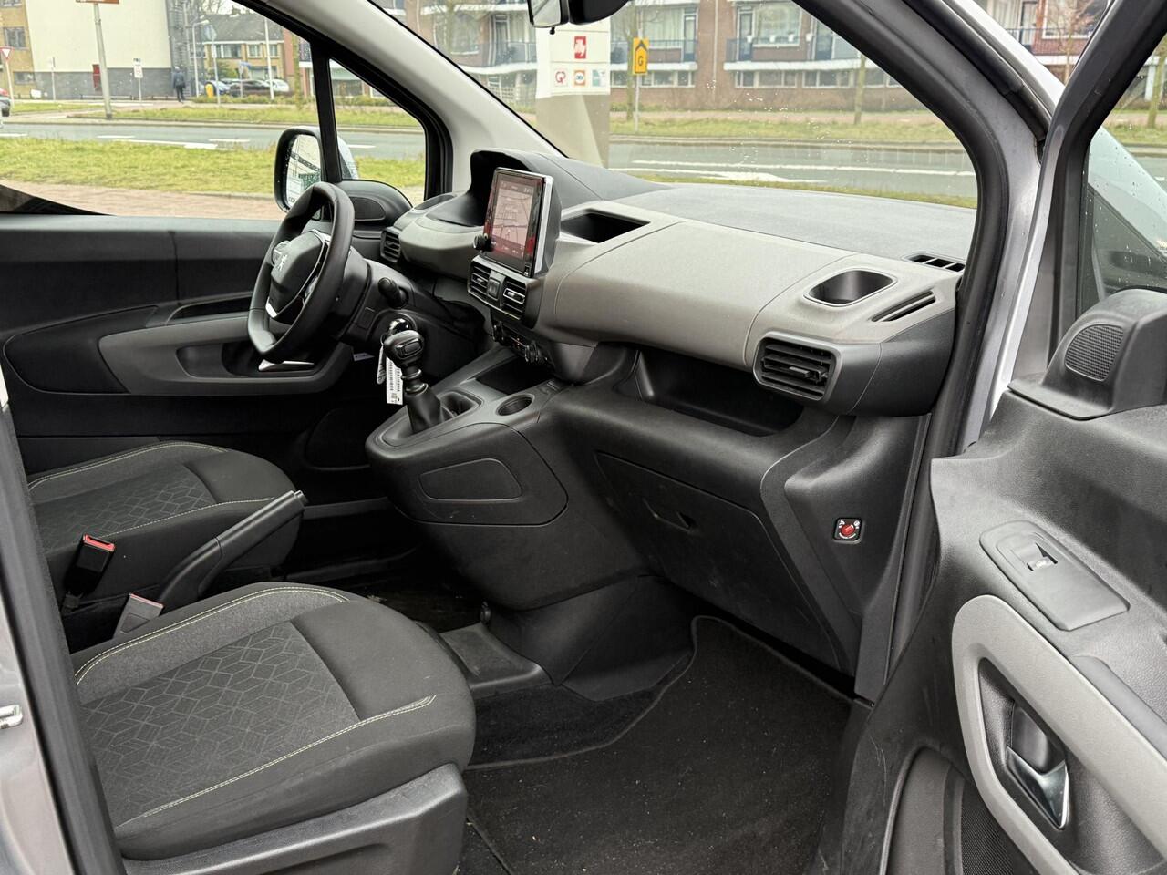 Peugeot Rifter Long 1.2 Puretech Long Active 7p. ALL-IN rijklaarprijs/Navi/Parkeersensoren/7-zits/Airco