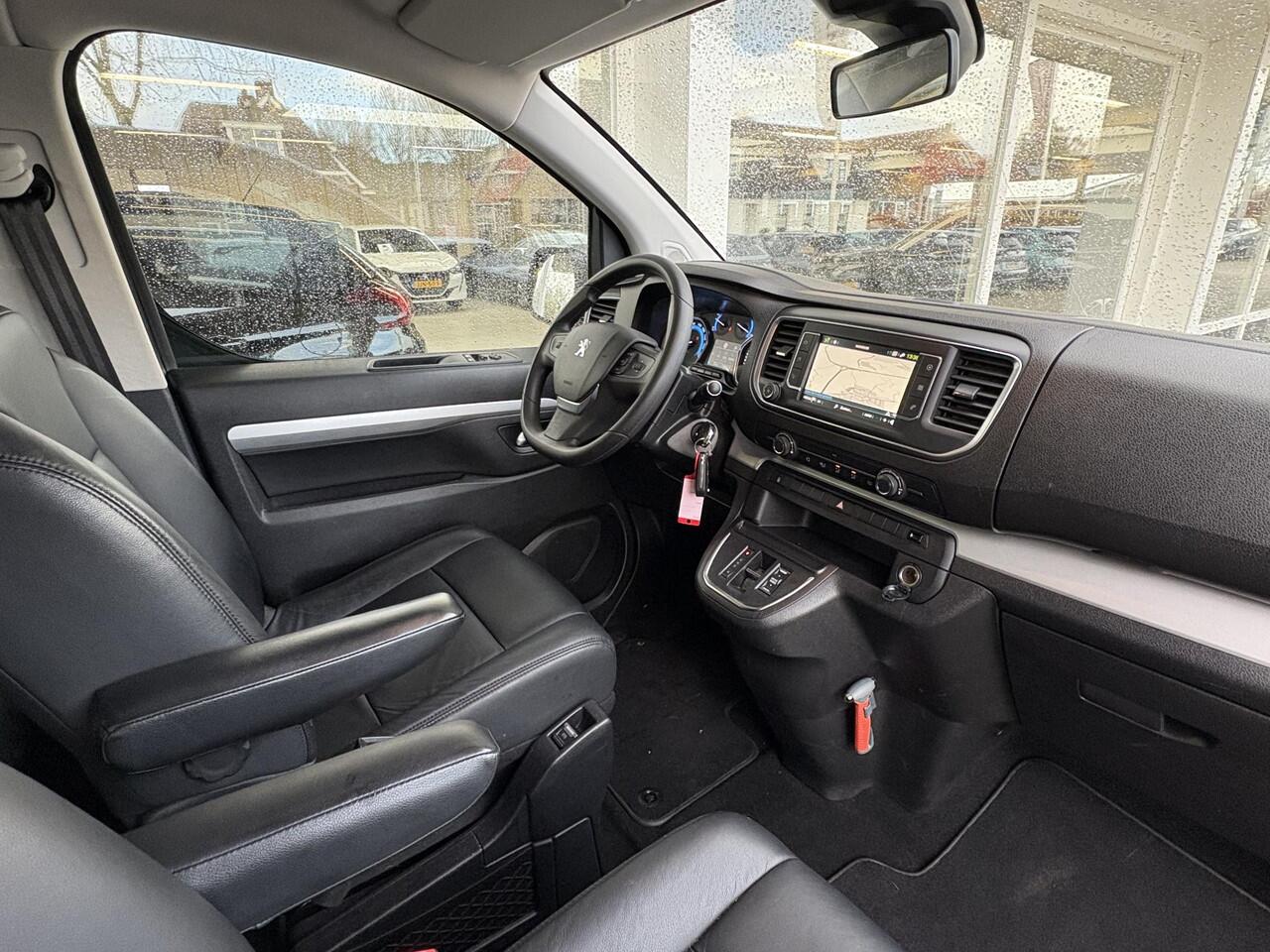 Peugeot Traveller e-Traveller Long 75 kWh | 8 Persoons | tot 348km WLTP | Lederen bekleding | Stoelverwarming | Achteruitrijcamera | Navigatie | Dubbele schuifdeur |