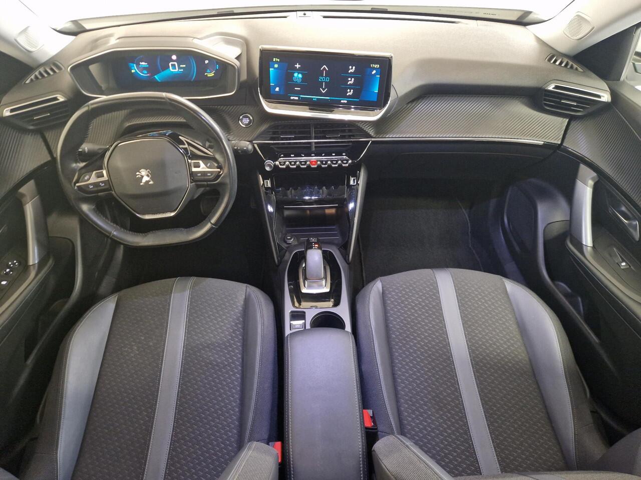 Peugeot e-2008 EV Allure 50 kWh SOH 86,7% | Navigatie | Adaptieve Cruise Control | Achteruitrijcamera | Parkeersensoren voor en achter