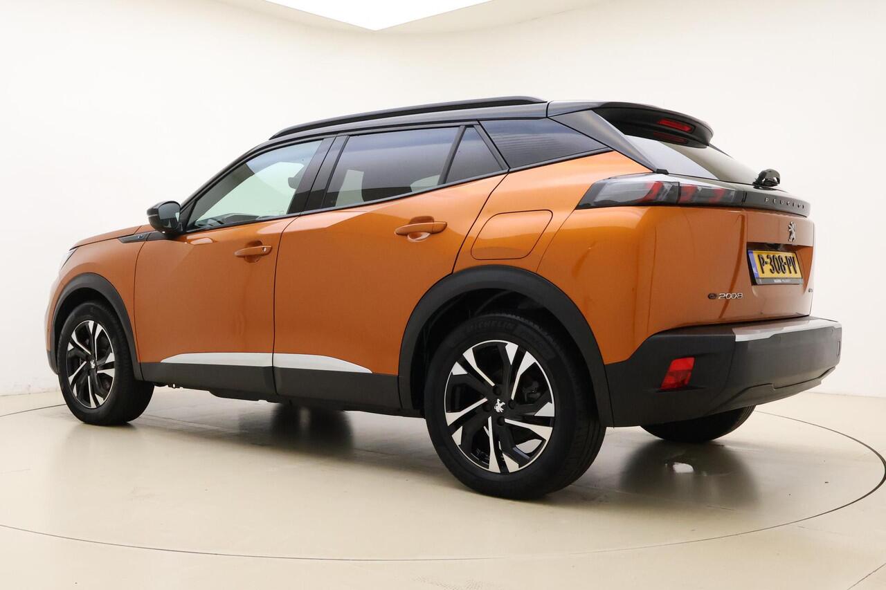 Peugeot e-2008 EV GT 50 kWh 1-Fase | Navigatie | Apple Carplay & Android Auto | Full LED | Parkeersensoren voor & achter | Camera | 3D-Cockpit