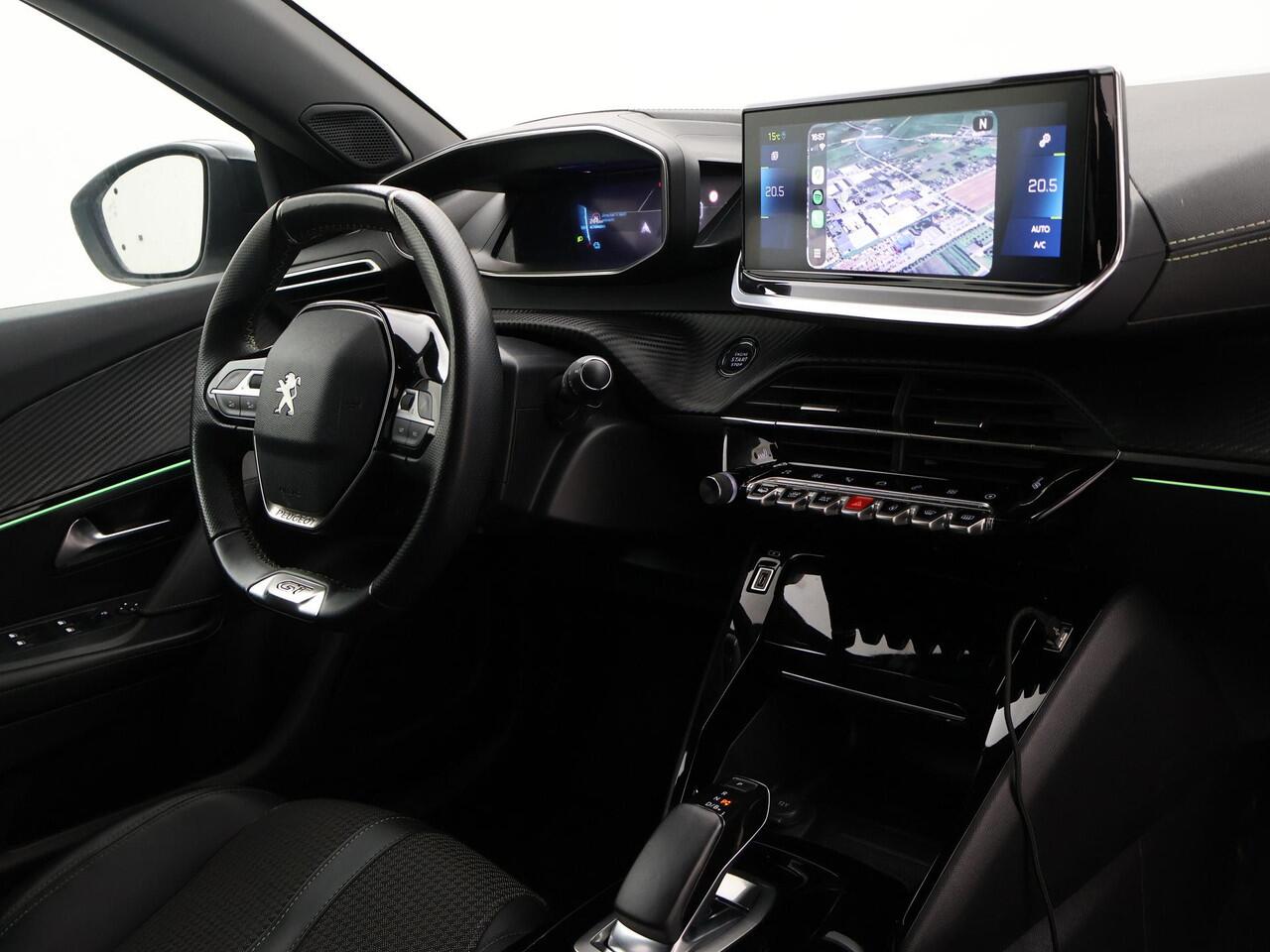 Peugeot e-2008 EV GT 50 kWh 3-FASE + ADAPTIVE CRUISE | STOELVERW. | 18 INCH | LED | APPLE CARPLAY | CAMERA