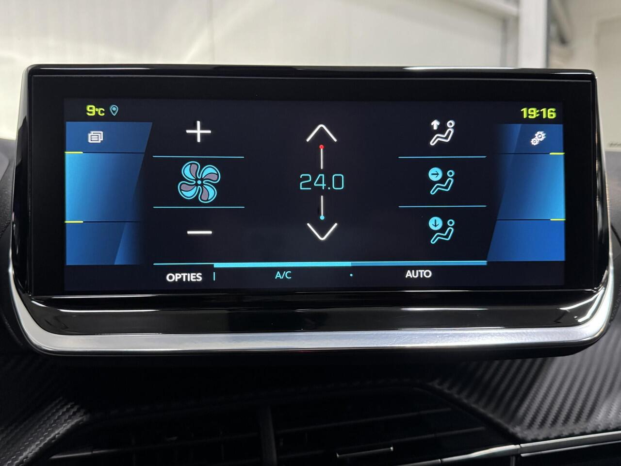 Peugeot e-2008 EV Allure 50 kWh 90% SOH PARELMOER DIGI-DASH CAMERA CARPLAY