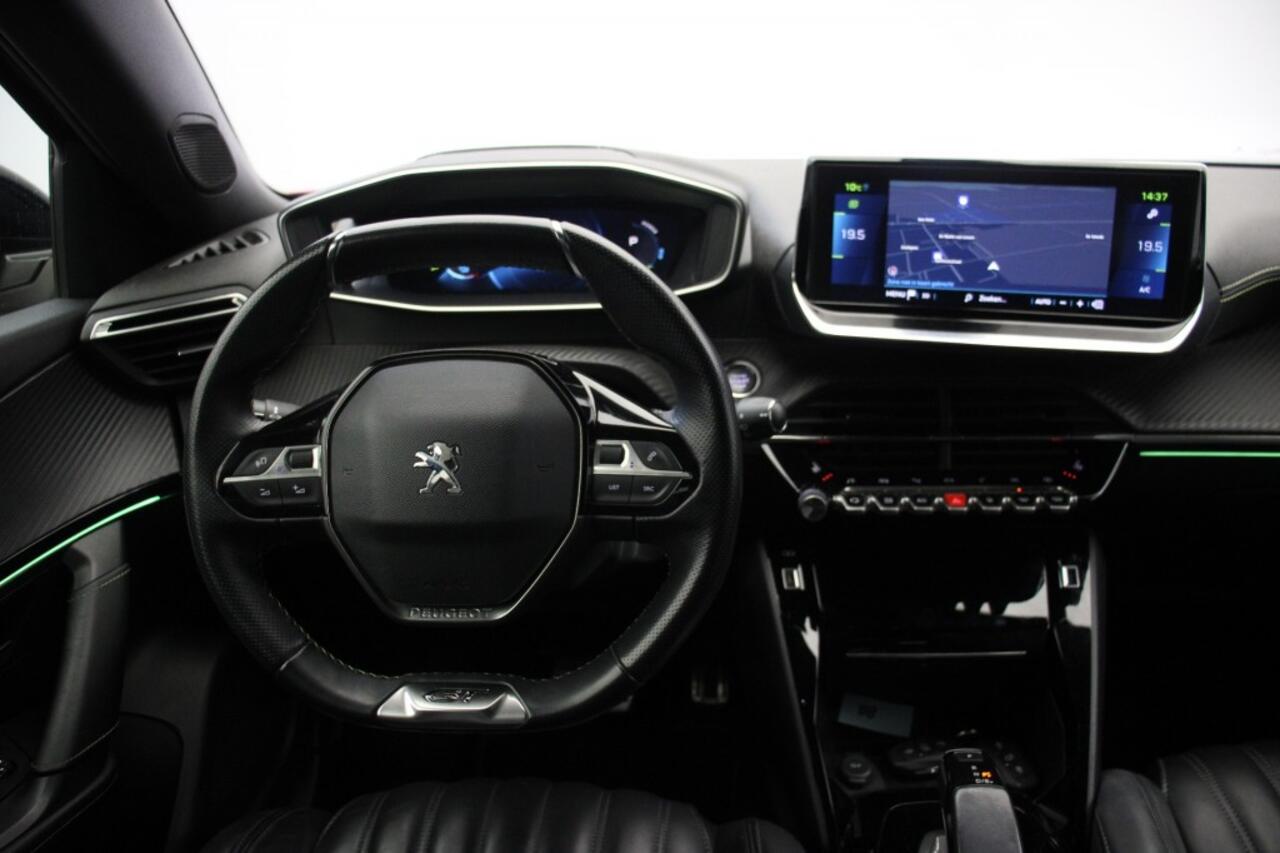 Peugeot e-2008 GT 50 kWh - Digitaal Cockpit, Carplay, Navi, Cruise, Camera, Leer, Stoelverw. SOH 88,4%