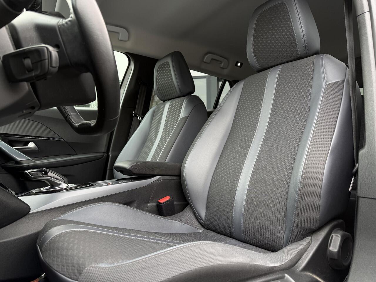 Peugeot e-2008 Aut. EV Allure 50kWh | SoH 90% | Navi | Camera | 3D Cockpit |