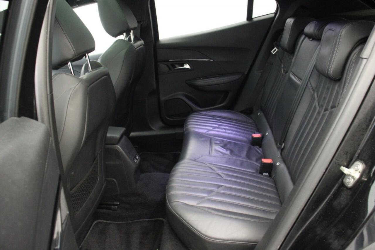 Peugeot e-2008 GT 50 kWh - Pano, Digitaal Cockpit, Carplay, Camera, Leer, Stoelverw. GERESERVEERD!!!