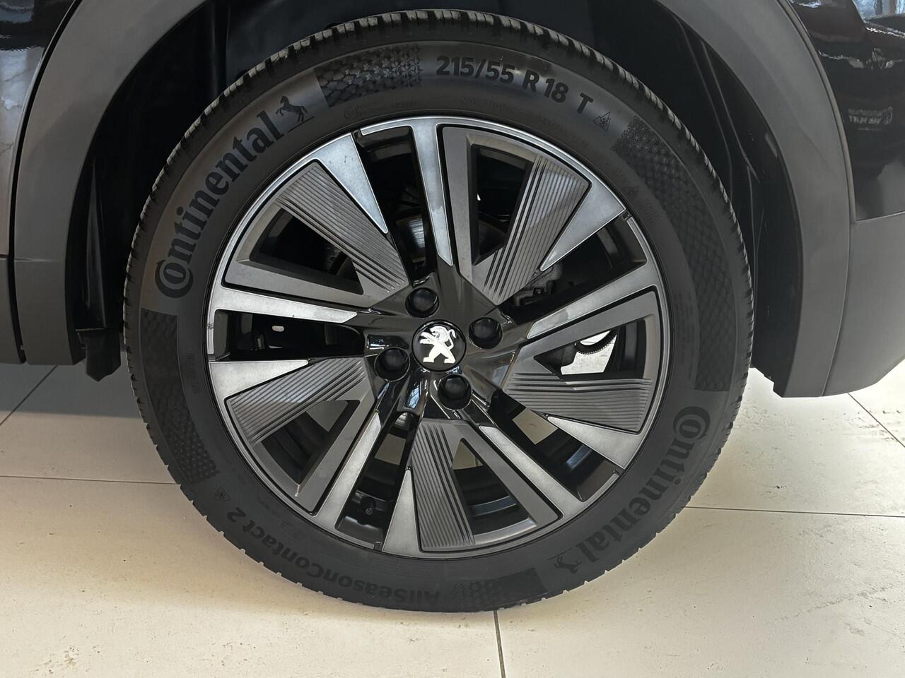 Peugeot e-2008 EV GT 50 kWh | ELEKTRISCH SCHUIFDAK | Alcantara | Stoelverwarming | Navigatie | Adaptive cruise control