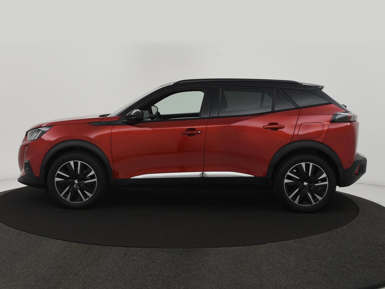 Peugeot e-2008 EV GT 50 kWh SOH92%|NAVI|ACC|BLIS|CAMERA|STOELVERW|LEER|LED