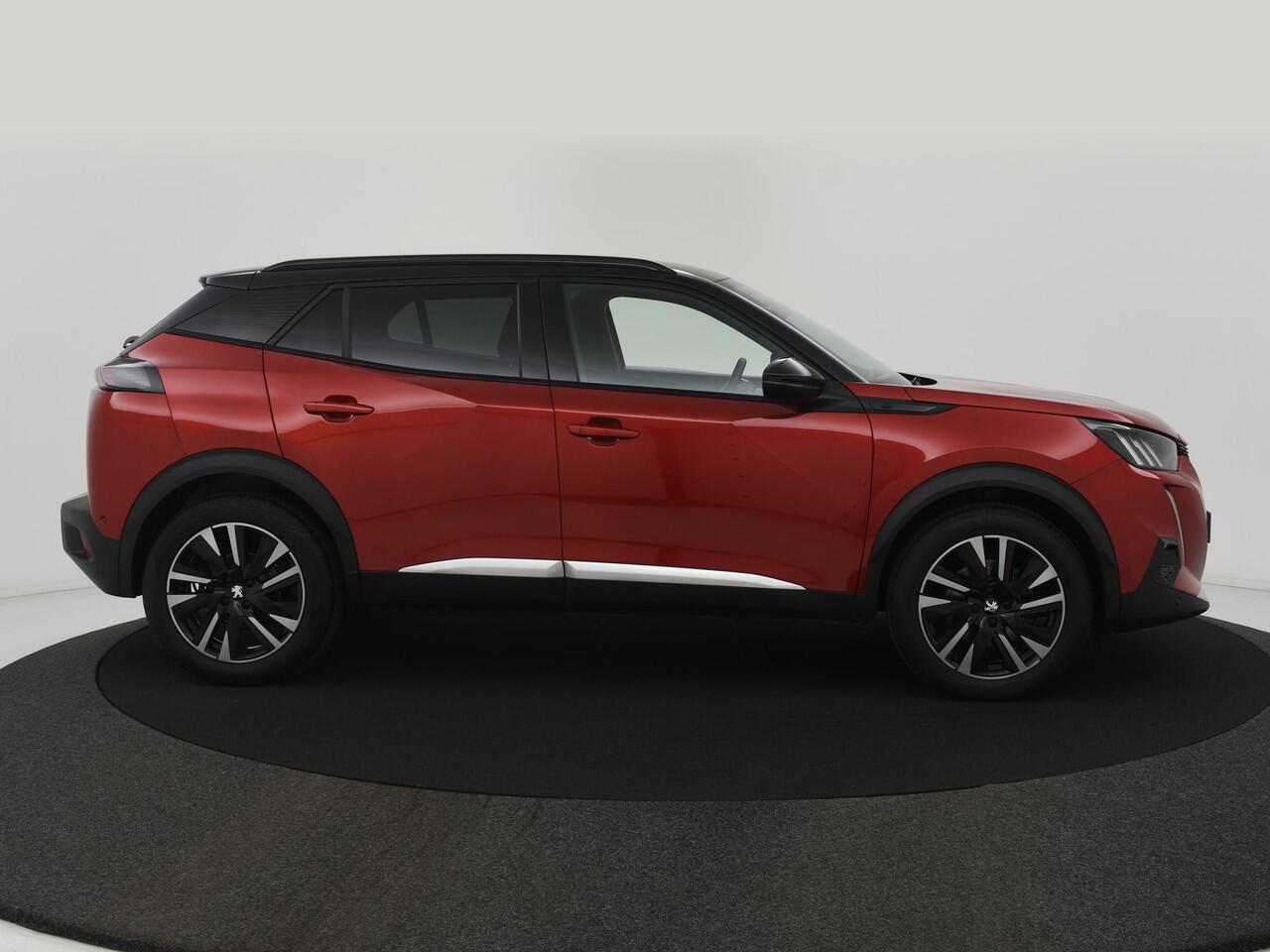 Peugeot e-2008 EV GT 50 kWh SOH92%|NAVI|ACC|BLIS|CAMERA|STOELVERW|LEER|LED