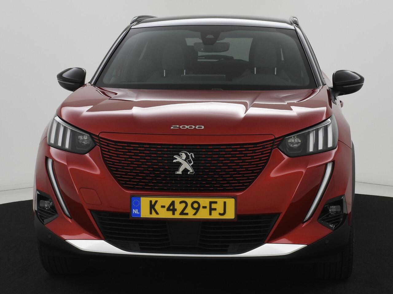 Peugeot e-2008 EV GT 50 kWh SOH92%|NAVI|ACC|BLIS|CAMERA|STOELVERW|LEER|LED