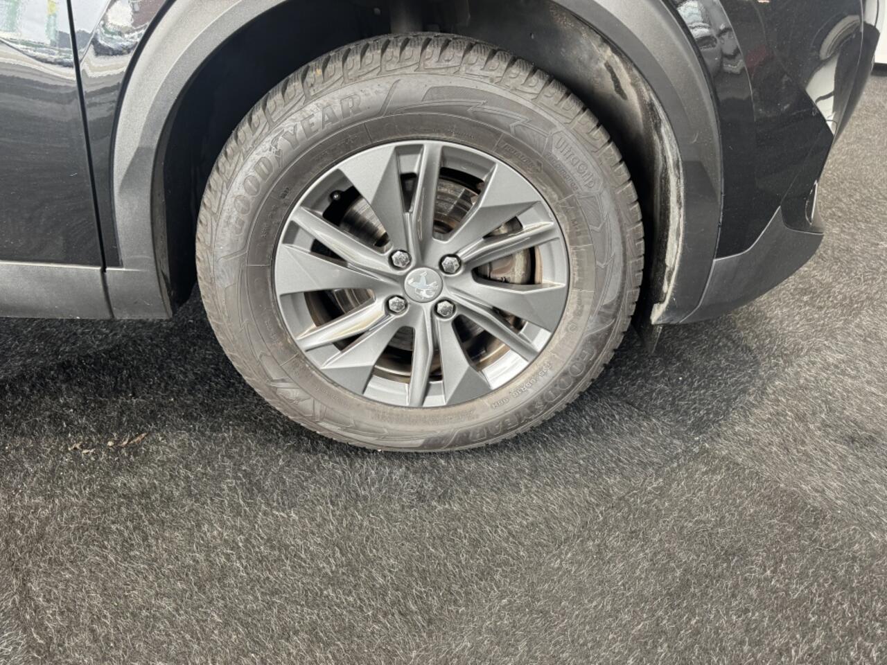 Peugeot e-2008 50 kWh EV Active Carplay Airco Cruise Control