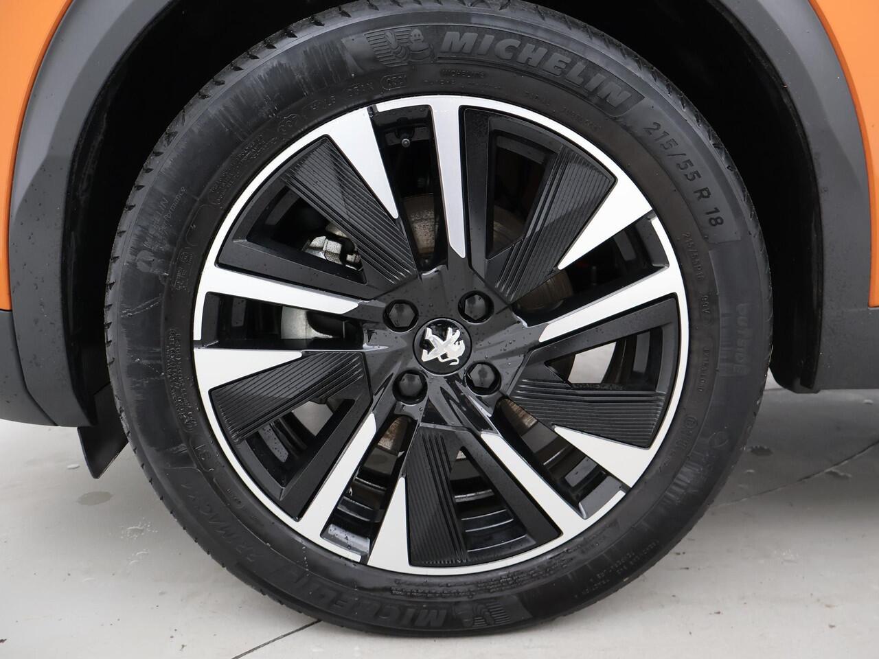 Peugeot e-2008 EV GT PACK 50 kWh + ADAPTIVE CRUISE | APPLE CARPLAY | SFEERVERLICHTING