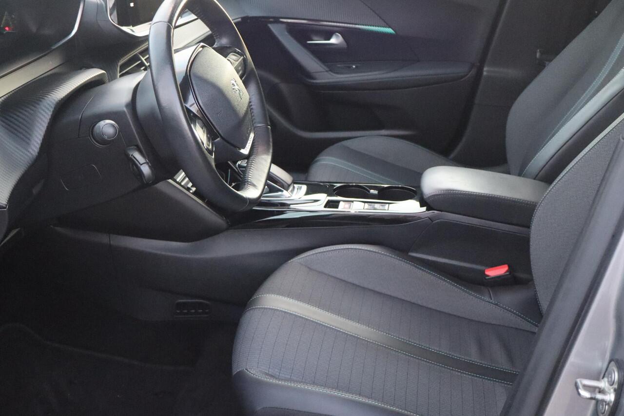 Peugeot e-2008 EV Allure 50 kWh SOH 94%, Cruise control, Climate control, Achteruitrijcamera