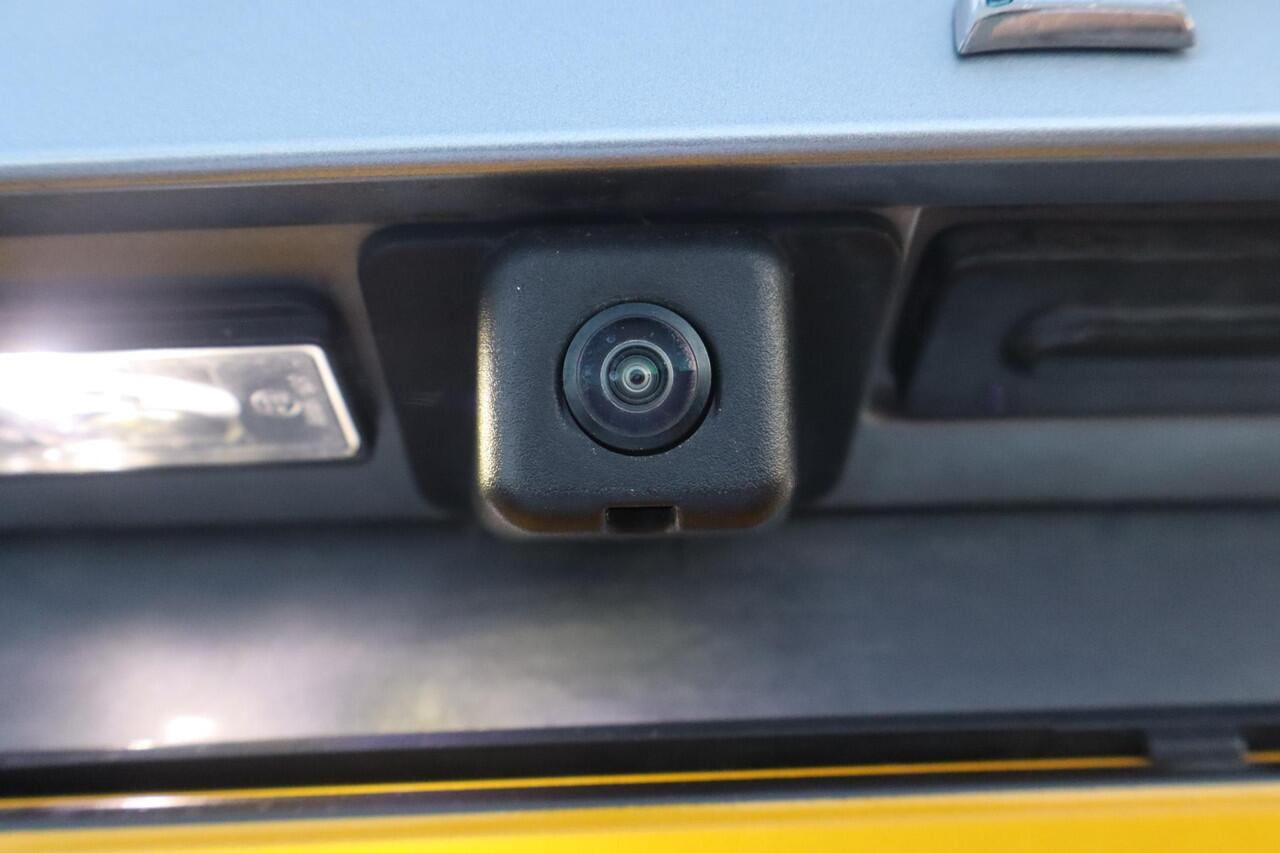 Peugeot e-2008 EV Allure 50 kWh SOH 94%, Cruise control, Climate control, Achteruitrijcamera