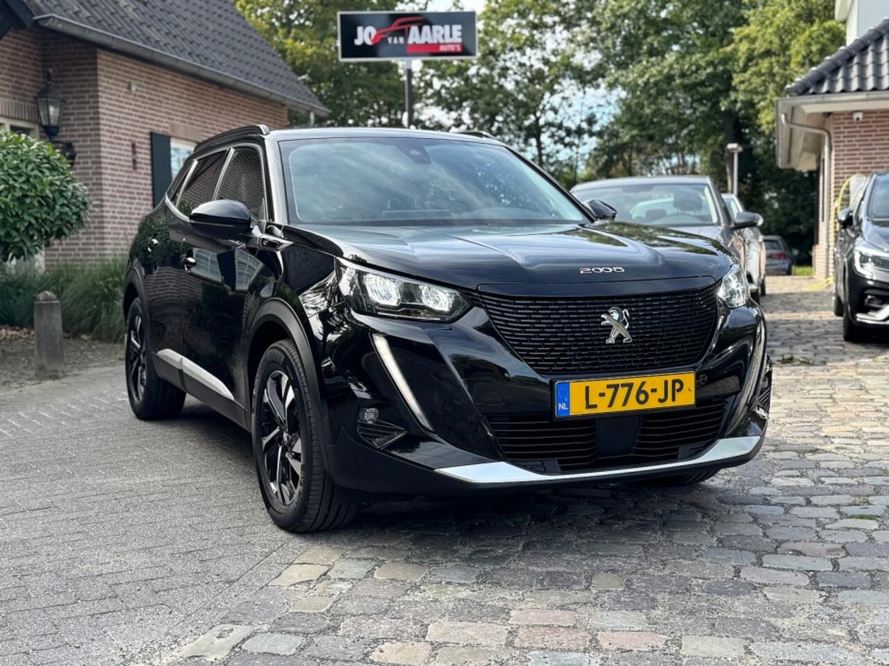 Peugeot e-2008 EV Allure Pack 50 kWh ecc,led,navi,pdc,lmv,1/2leer