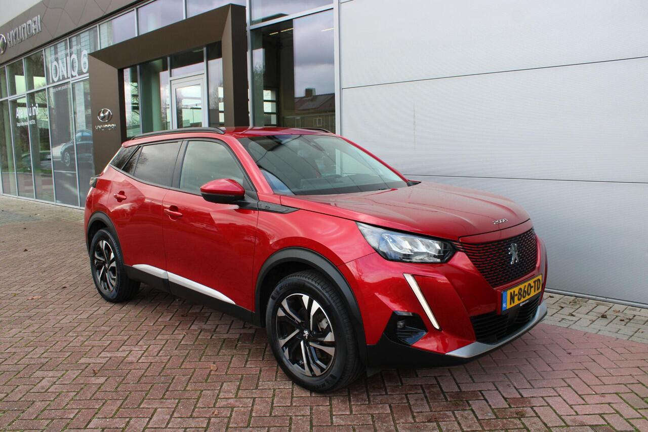 Peugeot e-2008 EV Allure Pack 50 kWh Airco Navi Camera Carplay Dealer onderhouden