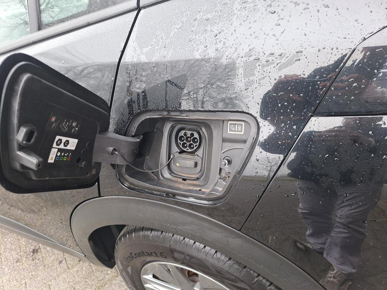 Peugeot e-2008 EV Active Pack 50 kWh | SOH: 93,0% | Climate | Navi | Cruise Control |